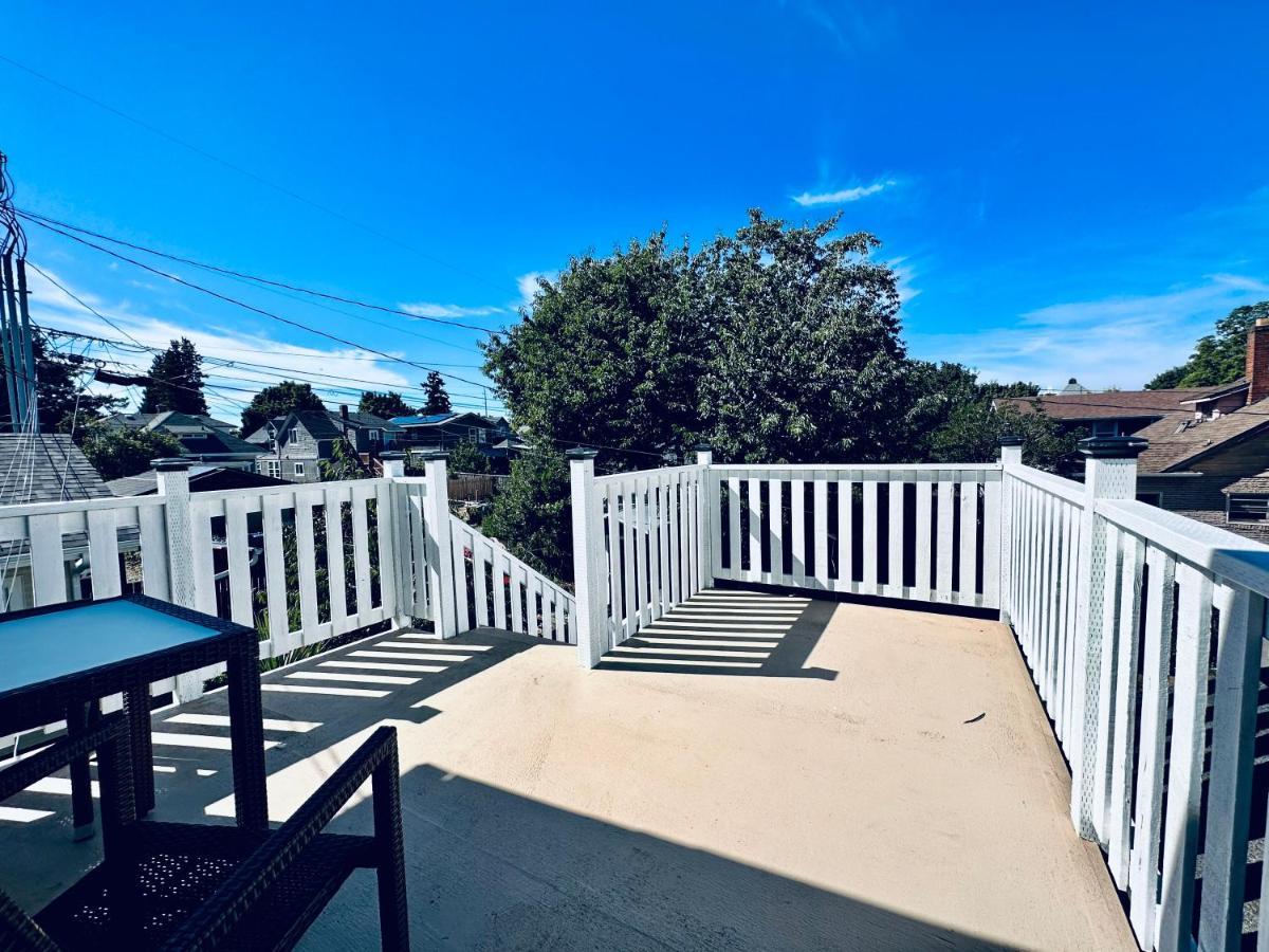Tacoma 2 Bedrooms 1 Baths Sleep 5 With Compact Kitchen מראה חיצוני תמונה